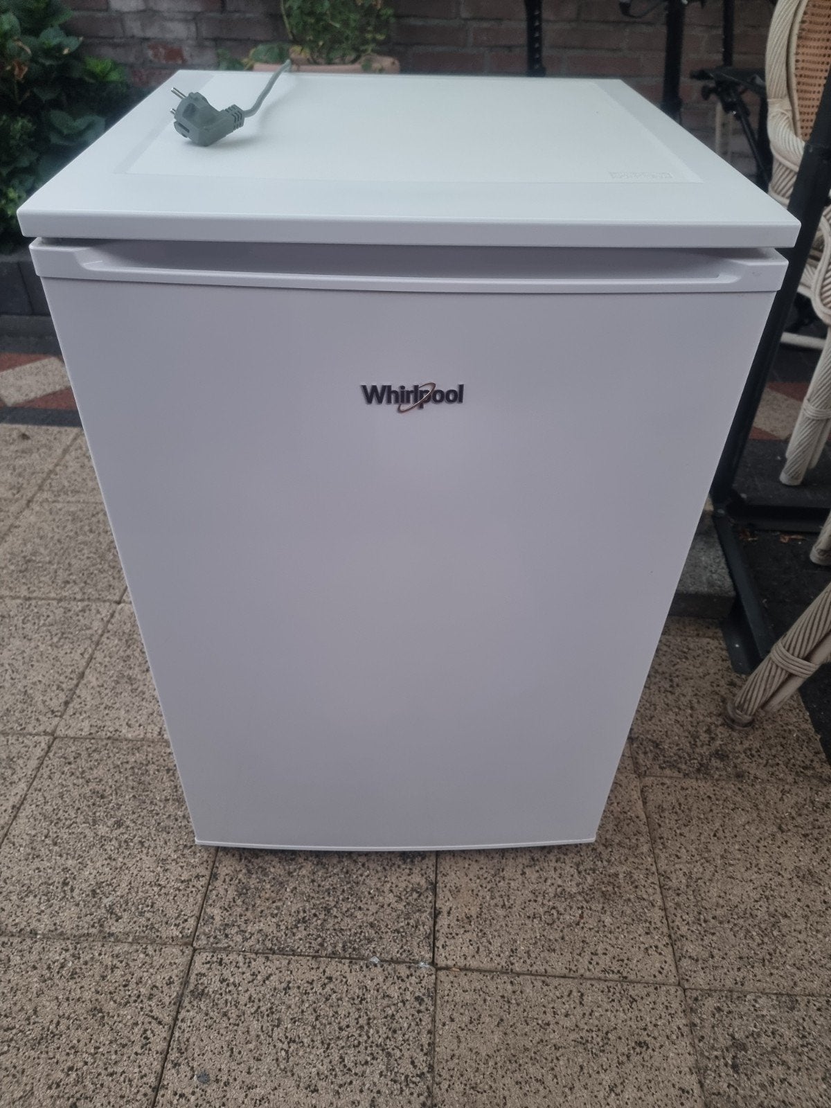 Whirlpool koelkast tafelmodel- Ideaal voor kleine ruimtes, Ophalen, Zonder vriesvak, Zo goed als nieuw, Minder dan 85 cm