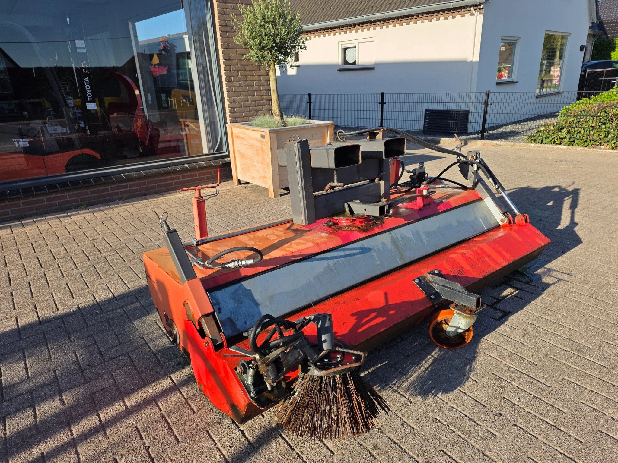 Spijkerstaal Kersten veegmachine hydrolische, Gebruikt
