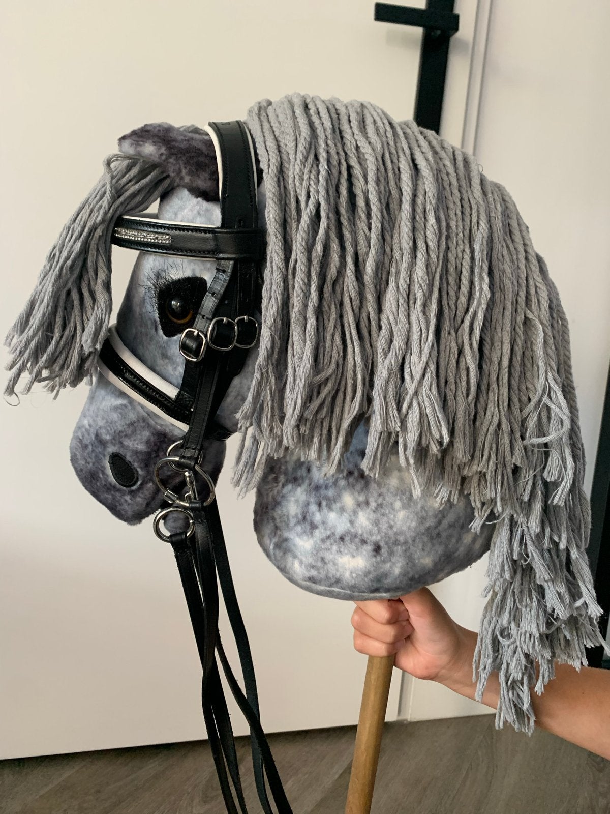 Lemieux Hobby Horse Sammy met hoofdstel en doos, Ophalen, Zo goed als nieuw