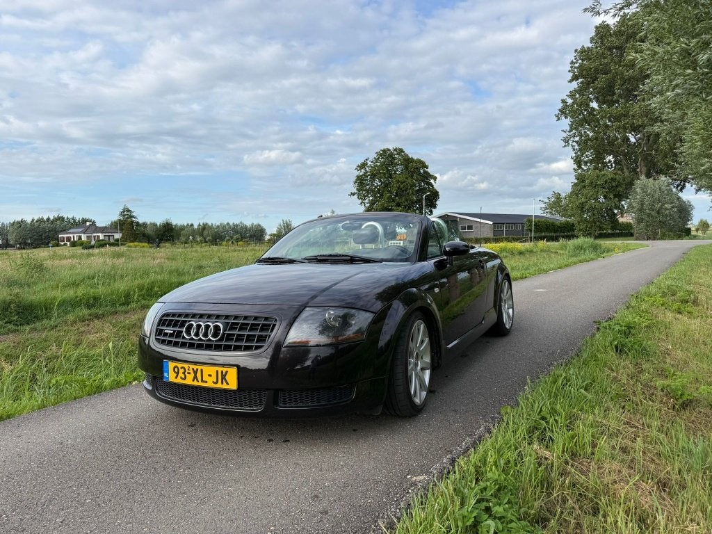 Audi TT 1.8T BAM Roadster Quattro 225PK 2002 Zwart, Auto's, Audi, Zwart, 4 cilinders, Cabriolet, 0 kg