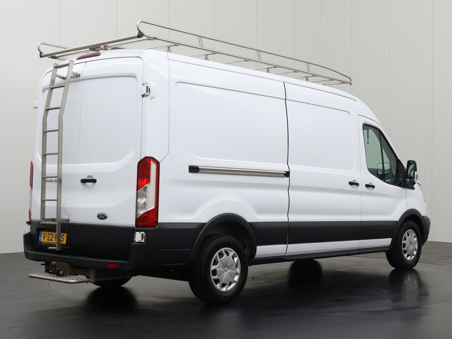 Ford Transit 2.0TDCi 130PK L3H2 | Imperiaal |Trekhaak | Kast, Voorwielaandrijving, Dealer onderhouden, Stof, Gebruikt