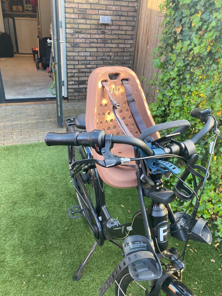 Makelijk gemonteerde fietszit YEPP met Windscherm, Ophalen, Voetsteuntjes, 0 t/m 18 kg, Voorzitje