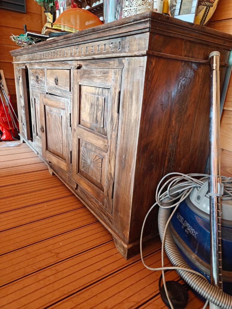 Koloniale meubels kasten, tafel., Ophalen