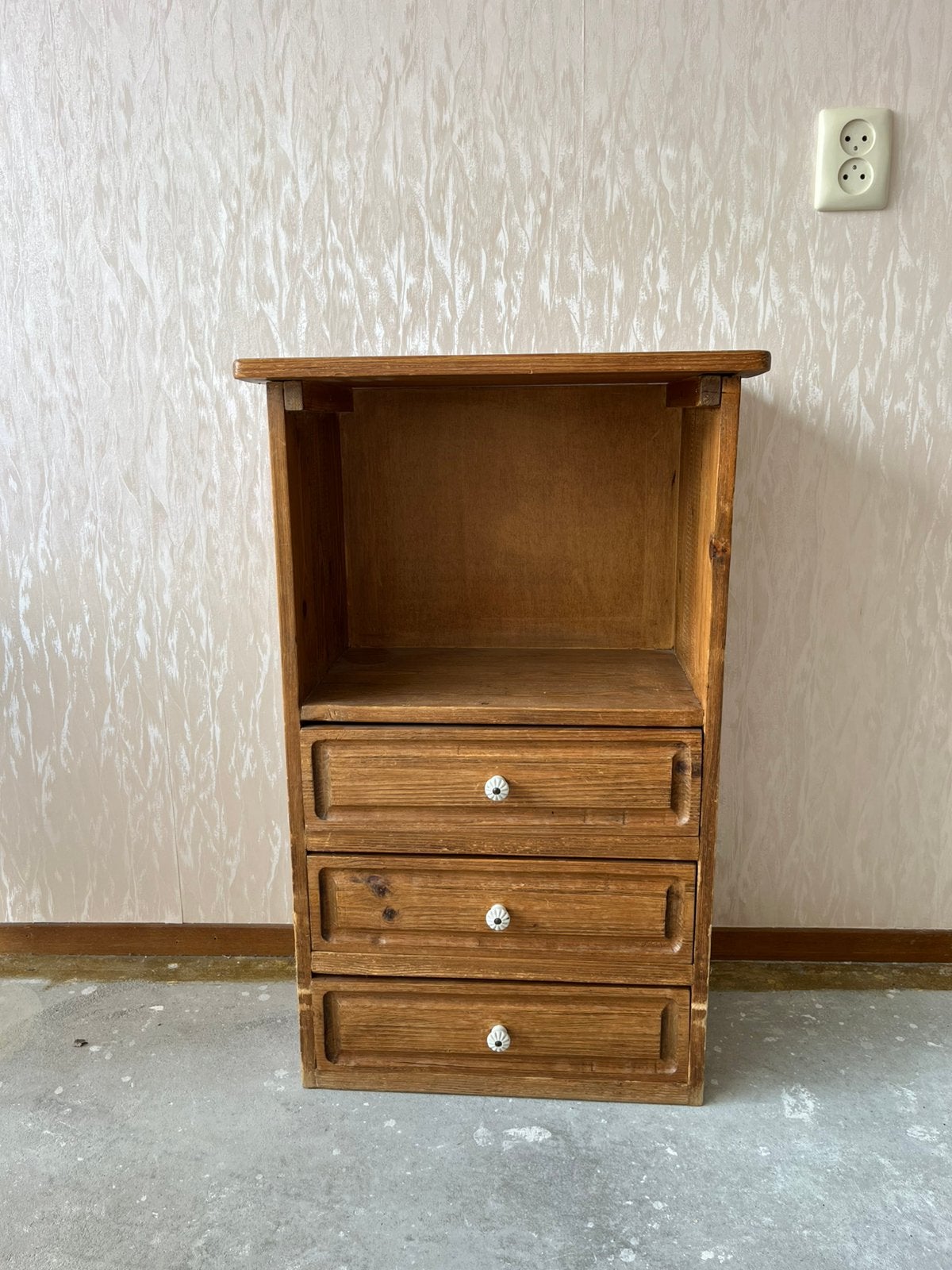 Vuren / grenen houten kastje met 3 laden, Ophalen, Gebruikt, 50 tot 100 cm, Minder dan 100 cm