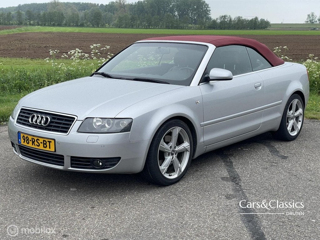 Audi A4 Cabriolet 3.0 V6 - Top onderhouden - APK 03-2027, Auto's, Audi, Gebruikt, Cabriolet, 4 stoelen, A4