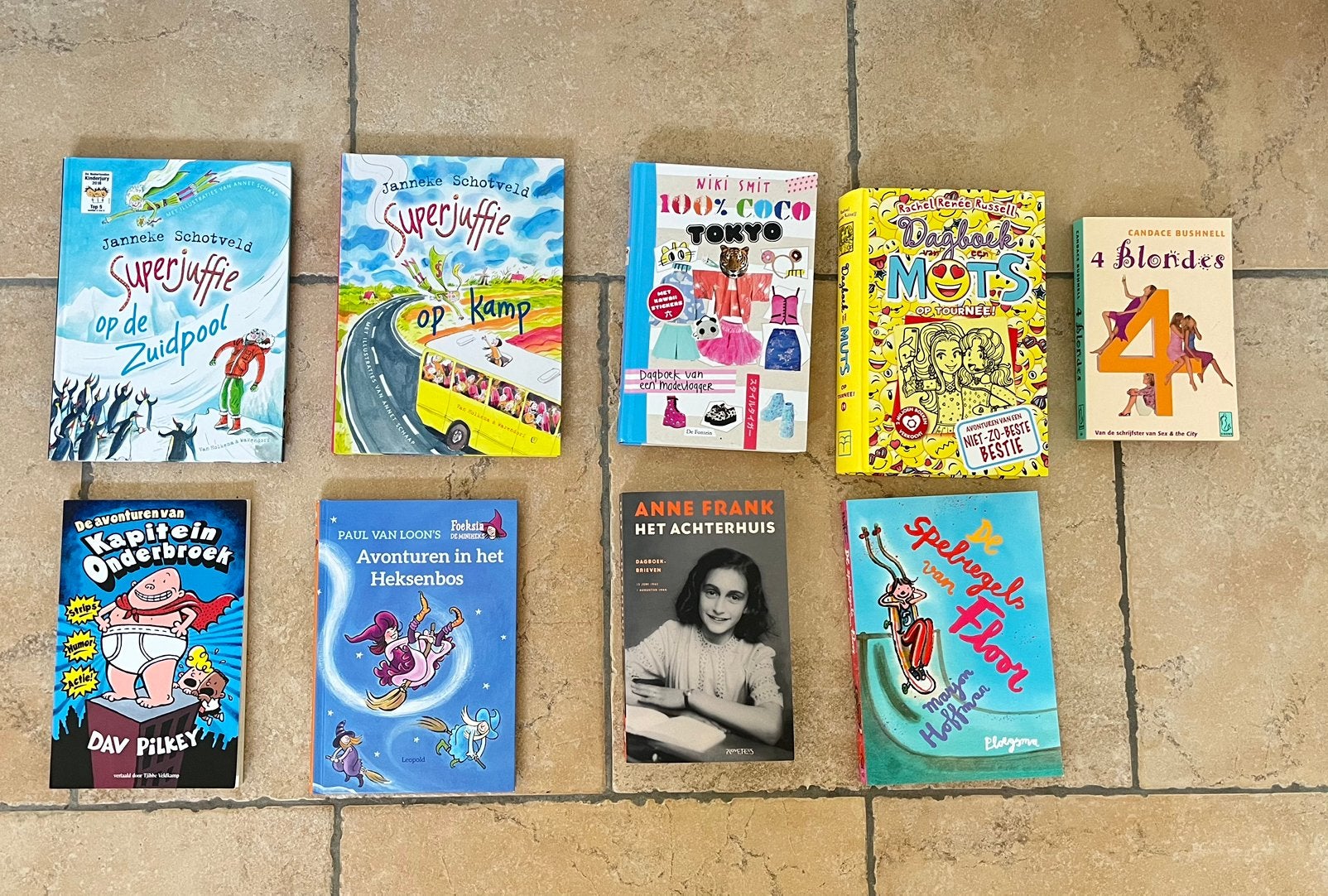 Leesboekenpakket 9 stuks meisje vanaf 10 jaar, Boeken, Ophalen, Zo goed als nieuw