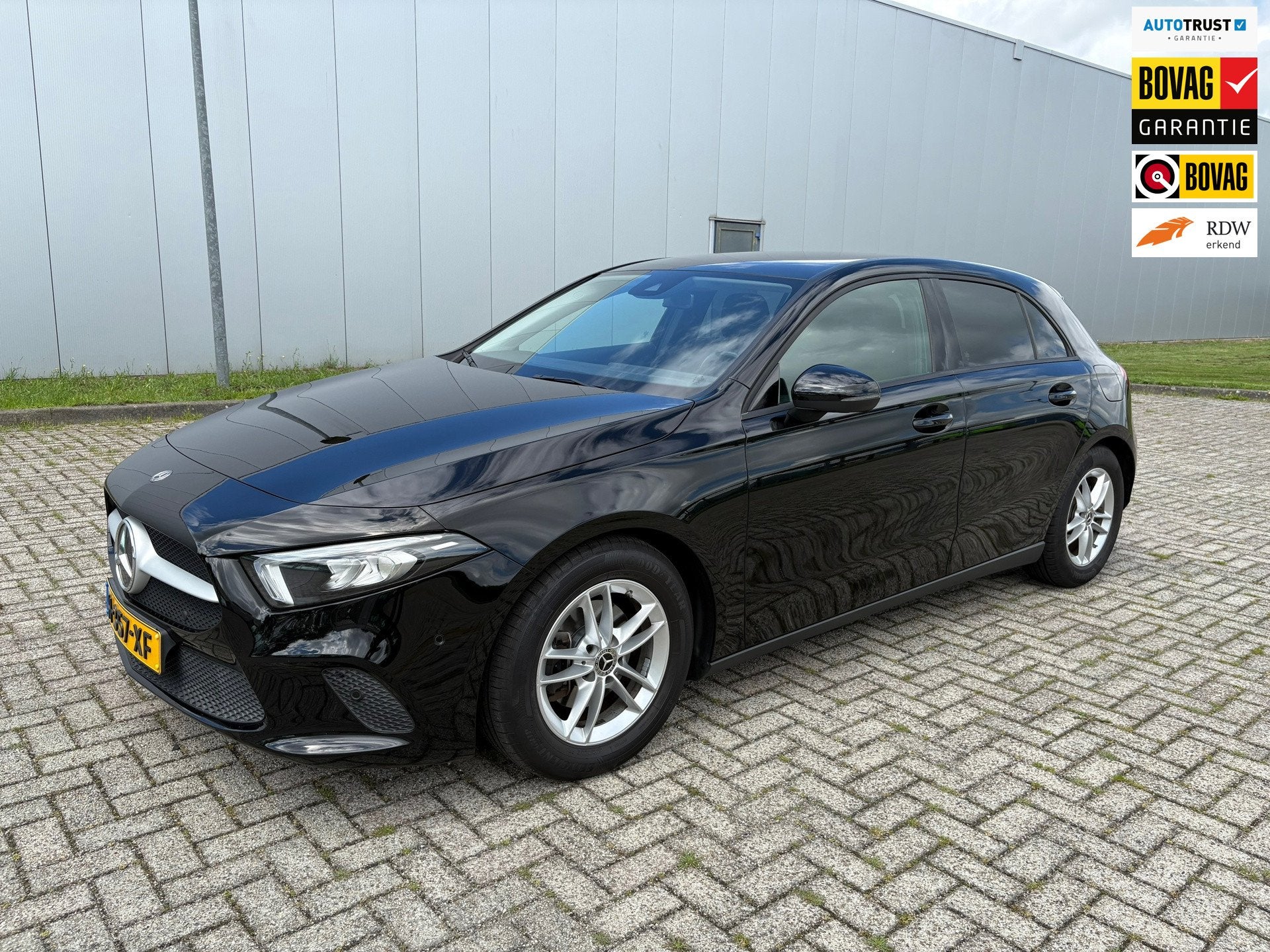 Mercedes-Benz A-klasse 180 Business Solution Automaat, Stoel, 136 pk, Gebruikt, 4 cilinders, Zwart