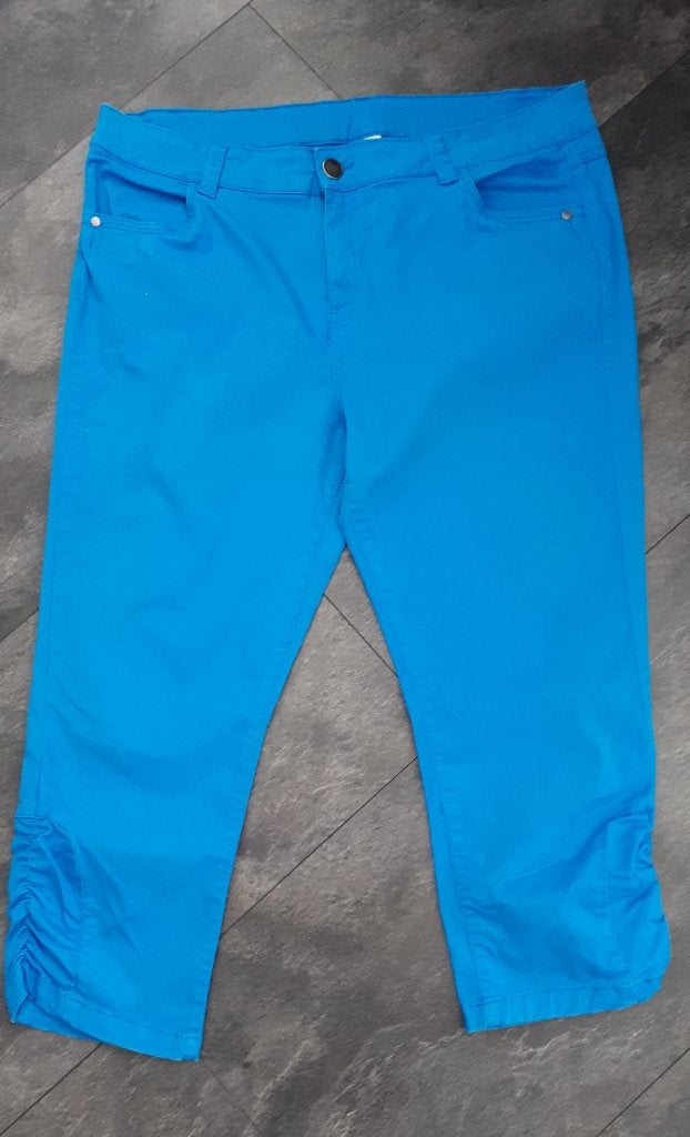 Blauwe driekwart broek van MS in mt 46, Blauw, Maat 46/48 (XL) of groter, Nieuw, Ophalen of Verzenden