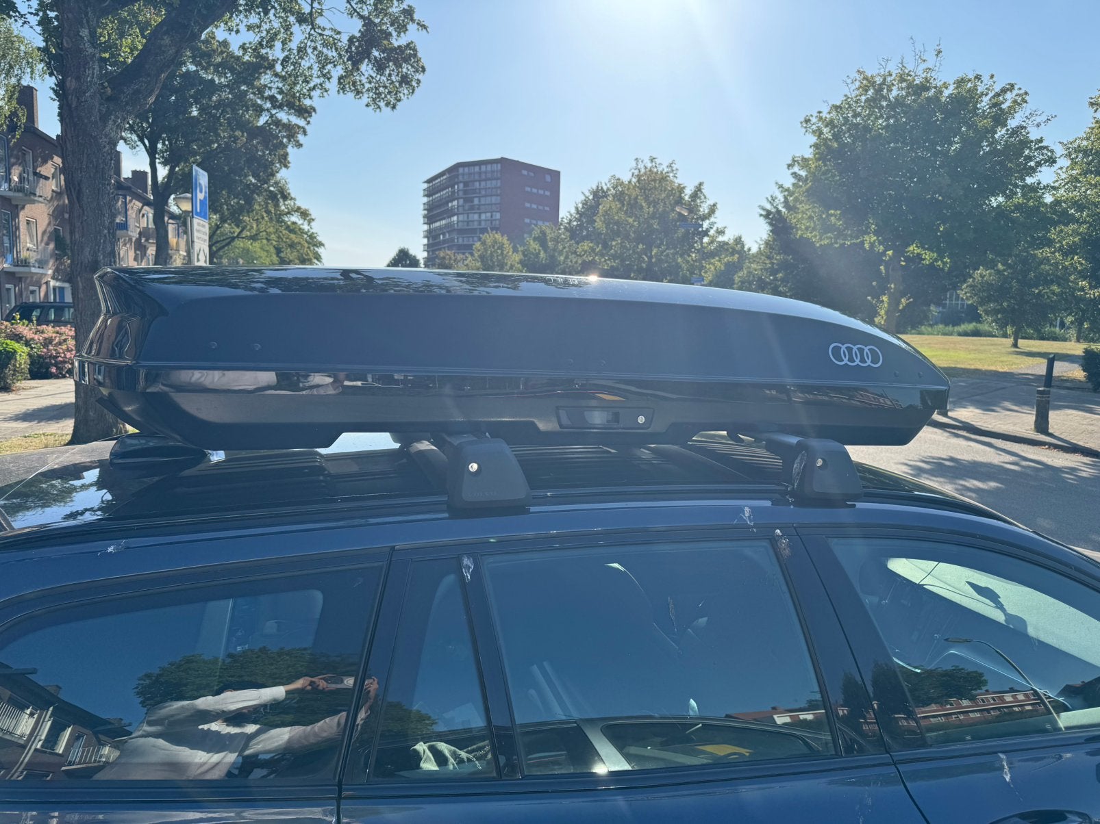 Originele nieuwste Audi dakkoffer en bagage box 430 liter, Auto diversen, Dakkoffers, Gebruikt, Ophalen