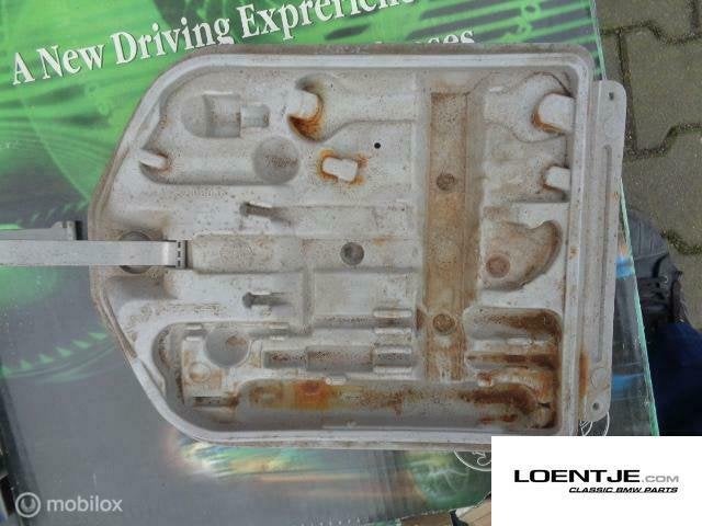 Gereedschapskist BMW e28 520 525 528 etc, Gebruikt, Ophalen of Verzenden, BMW, BMW