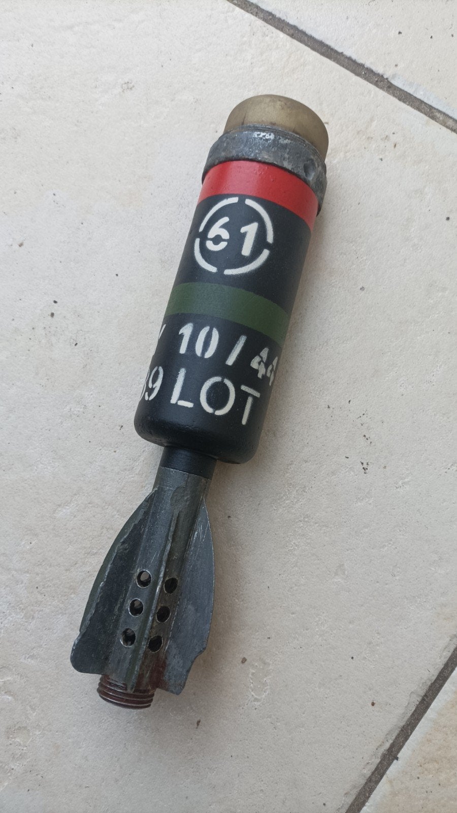 Doorsnede 2 inch mortier granaat Brits ww2, Verzamelen, Ophalen of Verzenden, Landmacht, Engeland, Hulzen of Bodemvondsten