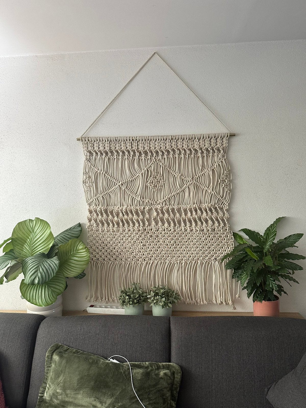 Wandkleed macrame, Huis en Inrichting, Gebruikt, Wandkleed, 105 cm, Met ophangsysteem