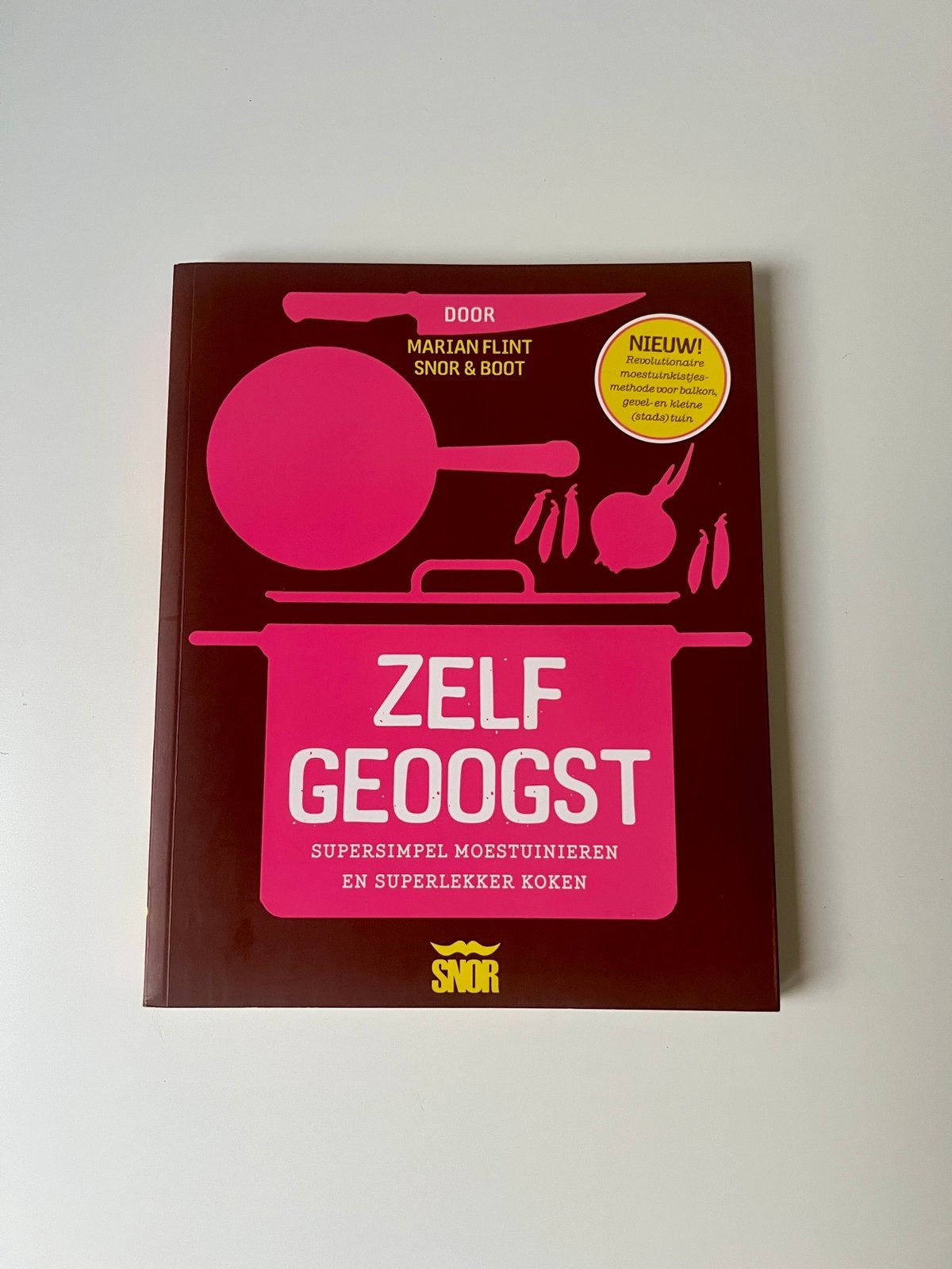 Zelfgeoogst! Handig boek over moestuinieren, mèt recepten, Marian Flint, Moestuin, Ophalen of Verzenden, Zo goed als nieuw