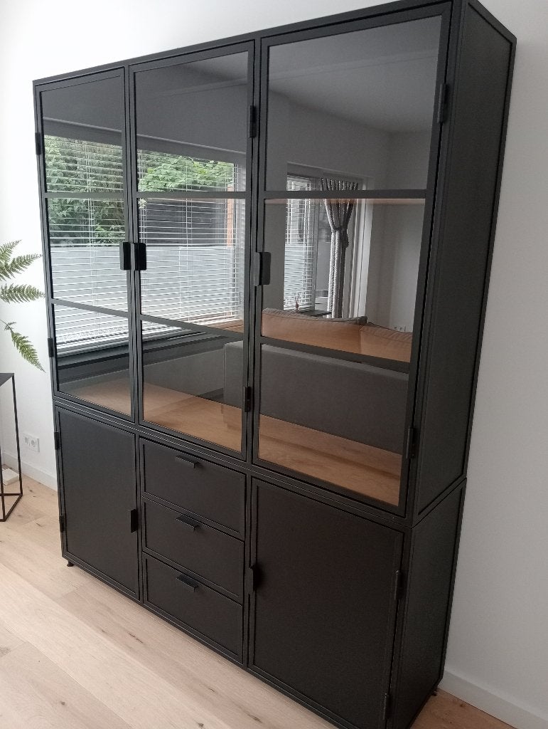 Buffetkast zwart gelakt - Metallo, Ophalen, Gebruikt, Met deur(en), 200 cm of meer