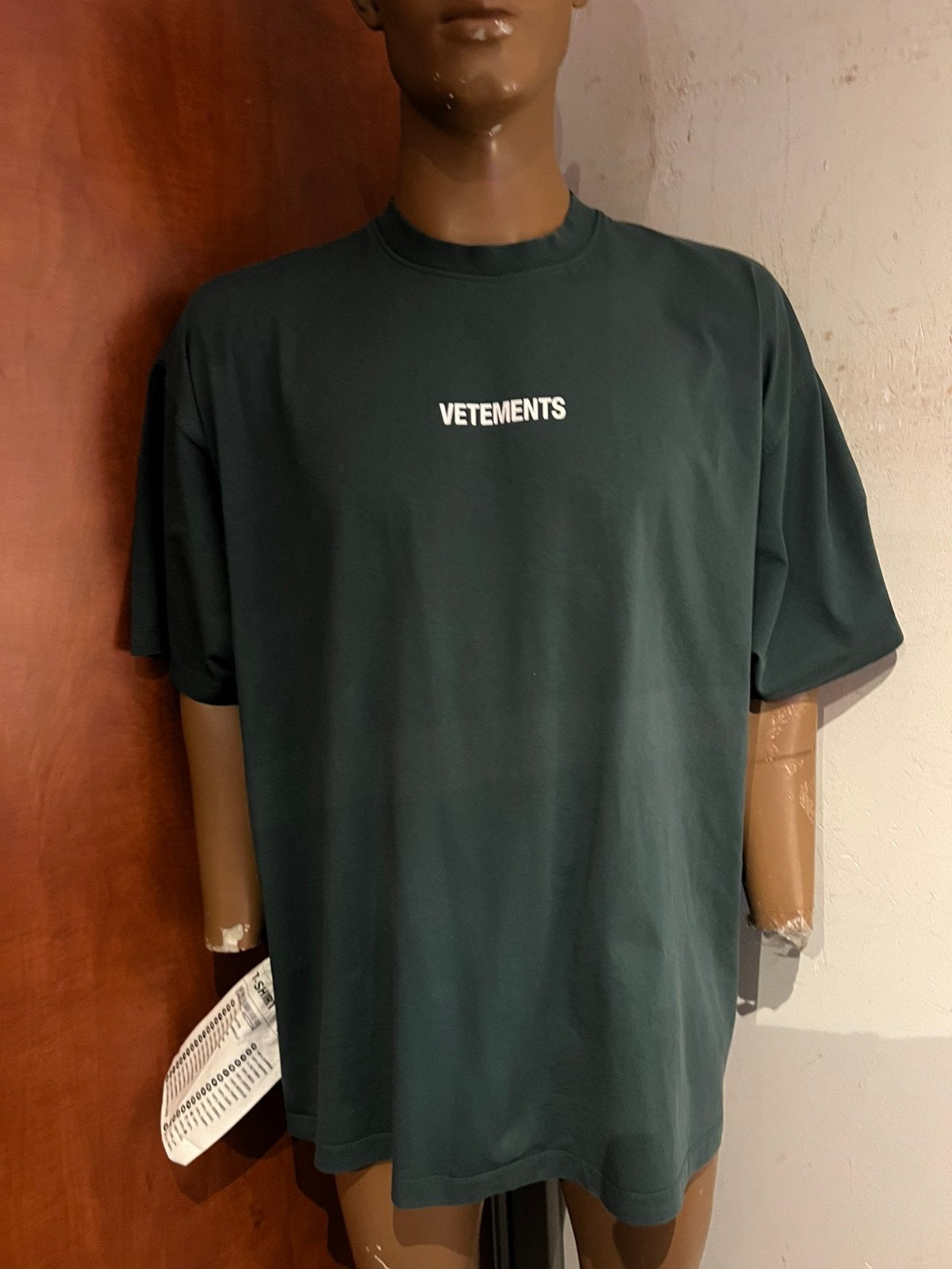 Vetements shirt groen maat L origineel, Kleding | Heren, T-shirts, Maat 52/54 (L), G, G, Ophalen of Verzenden
