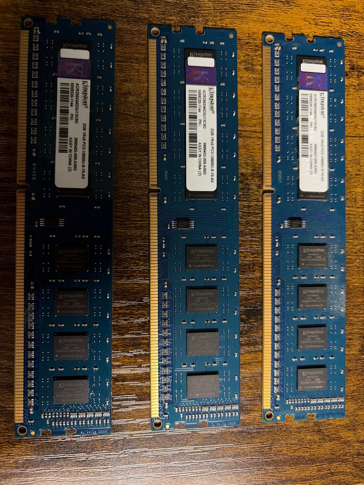 Kingston 2GB DDR3 RAM PC3-10600U (3 stuks), Computers en Software, RAM geheugen, Ophalen of Verzenden, Gebruikt, DDR3, Server