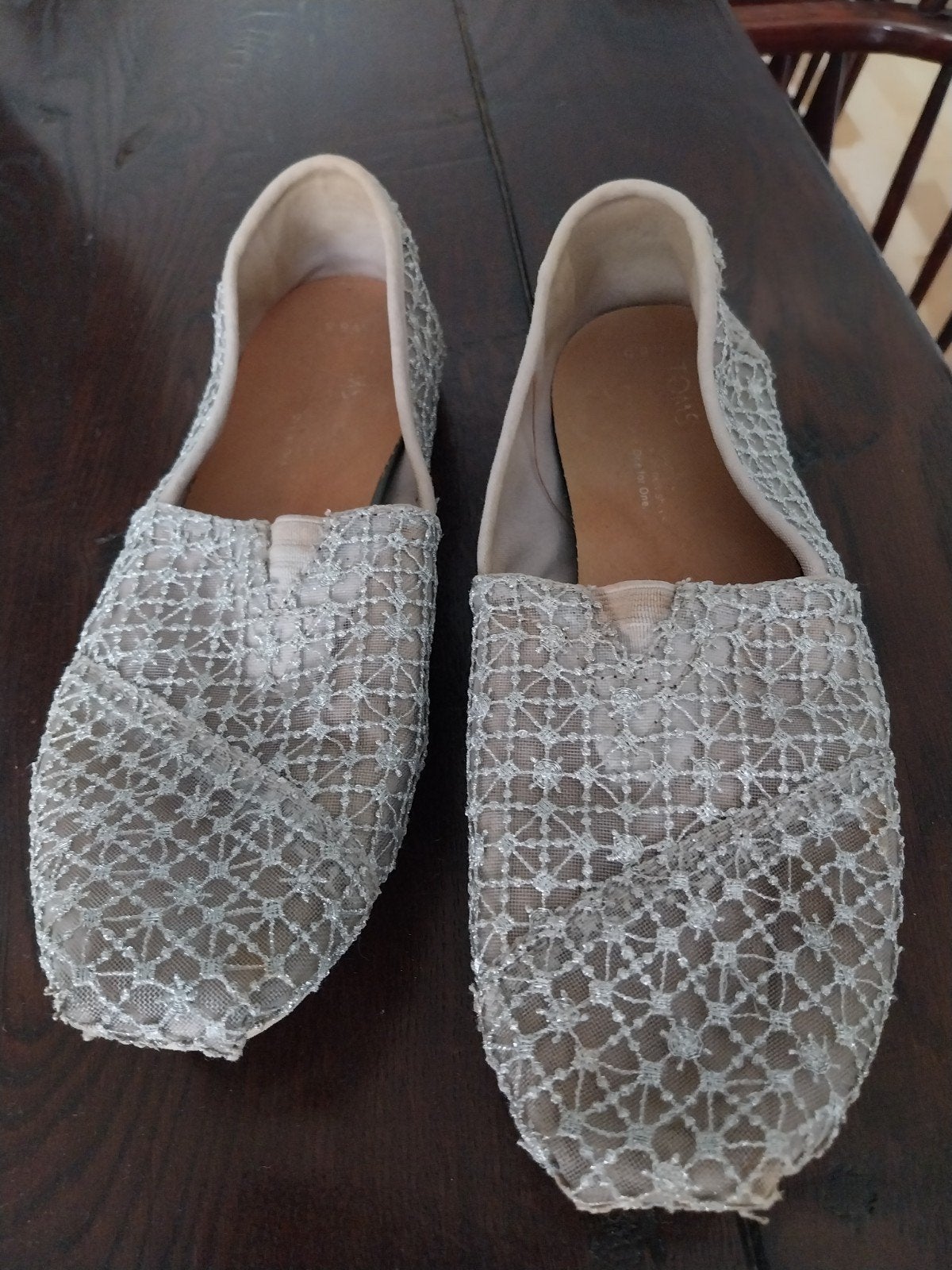 TOMS SCHOENEN, Kleding | Dames, Schoenen, Ophalen of Verzenden, Zo goed als nieuw, Grijs, Sneakers of Gympen