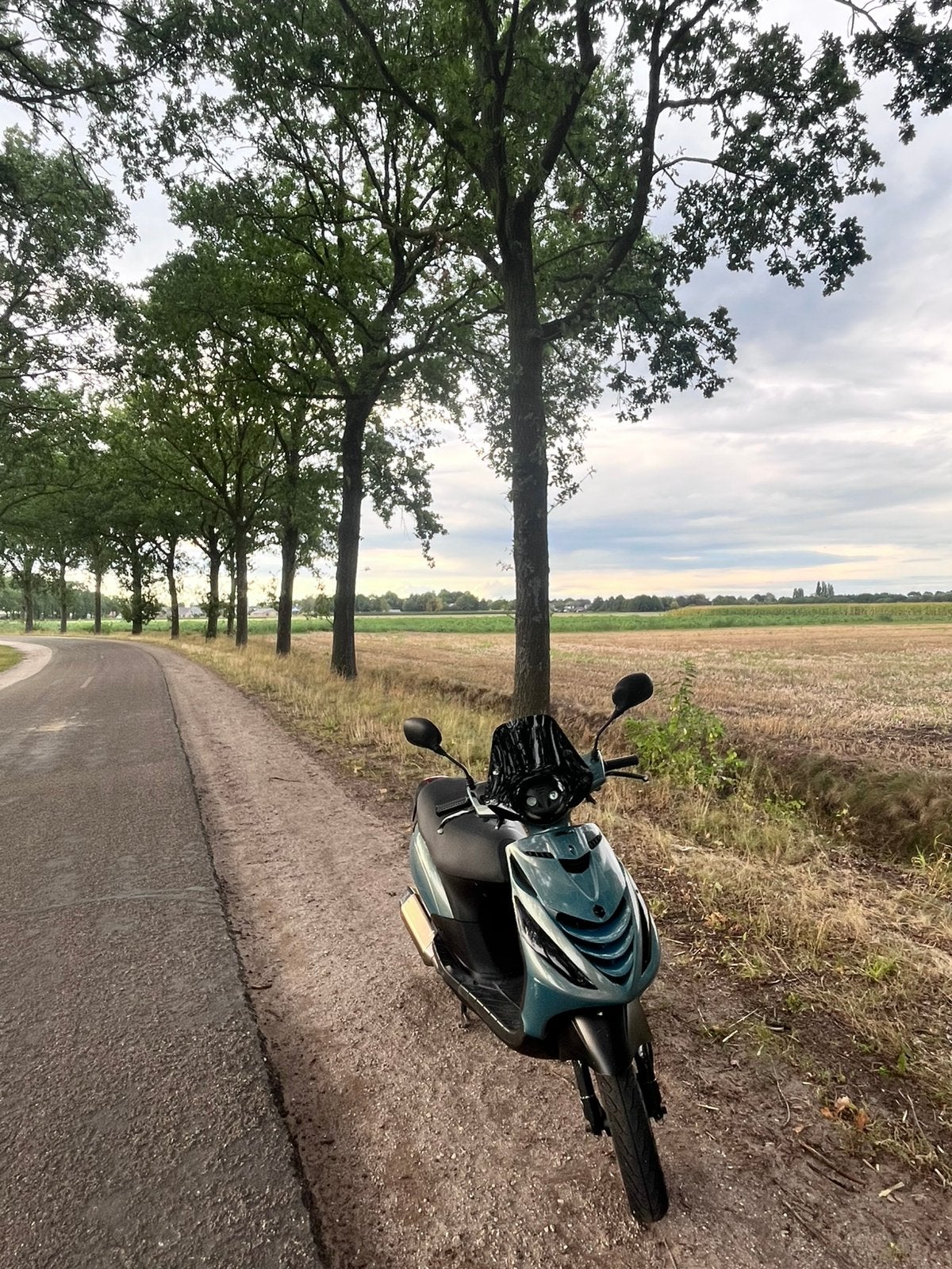 Piaggio Zip 50cc 4T custom kappen, Fietsen en Brommers, Scooters | Piaggio, Ophalen, Zip, Zo goed als nieuw, Benzine
