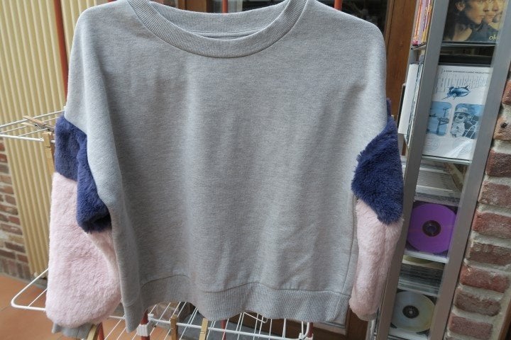 Cropped sweater grijs Bershka mt M, Kleding | Dames, Truien en Vesten, Zo goed als nieuw, Maat 38/40 (M), Grijs, Ophalen of Verzenden