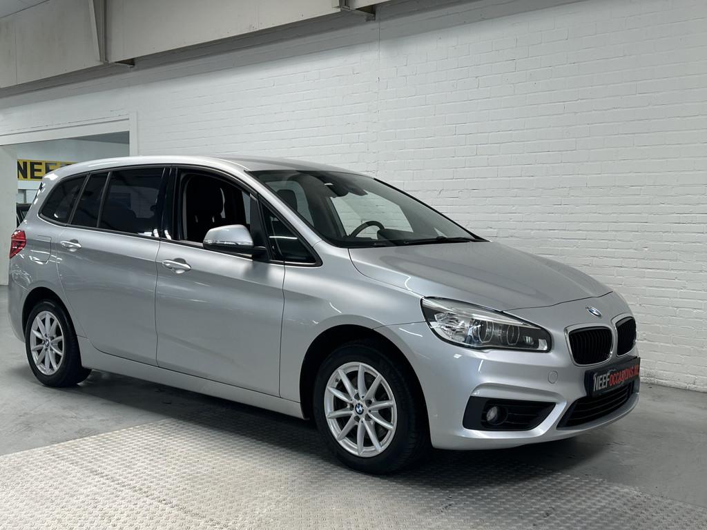 BMW 2 Serie Active Tourer 218i High Executive CLIMA / CRUISE, Voorwielaandrijving, Gebruikt, Bedrijf, Handgeschakeld