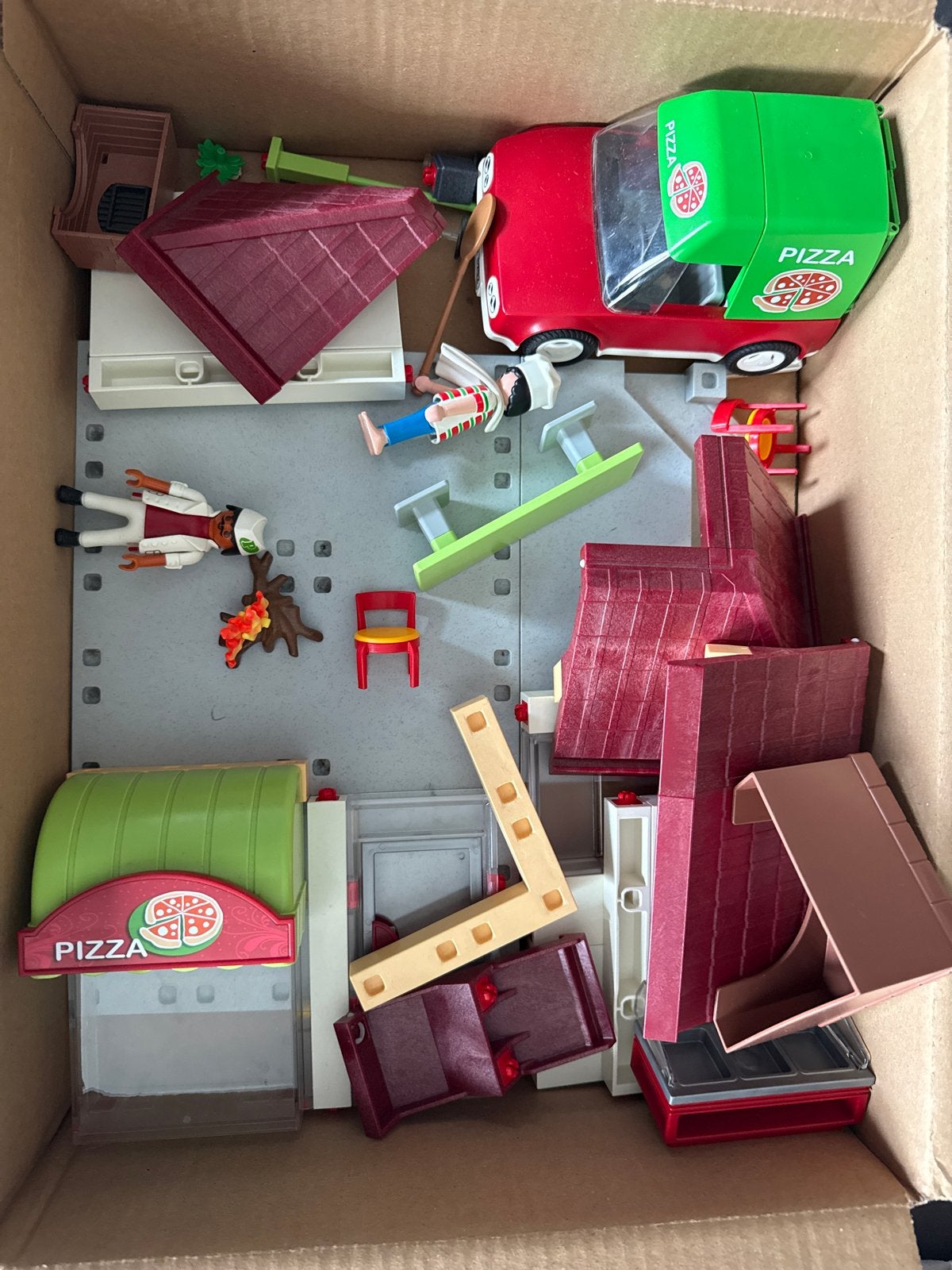 Playmobil Pizza Restaurant met auto en figuren, Kinderen en Baby's, Ophalen of Verzenden, Gebruikt, Complete set, Gebouw