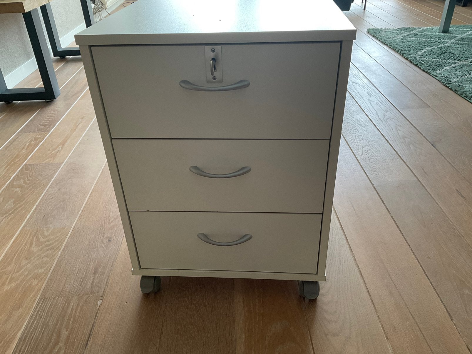 Nachtkastje, Ophalen, Gebruikt, 50 tot 100 cm, Minder dan 100 cm