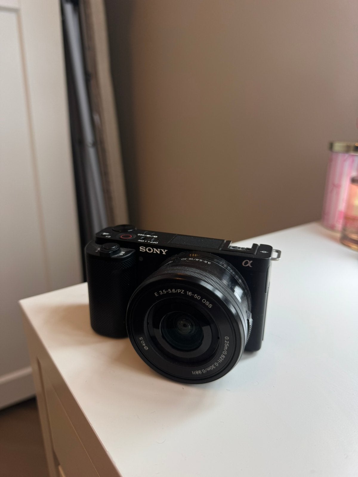 Sony ZV-E10 Nieuwstaat, Ophalen, Zo goed als nieuw, Sony, Geen optische zoom