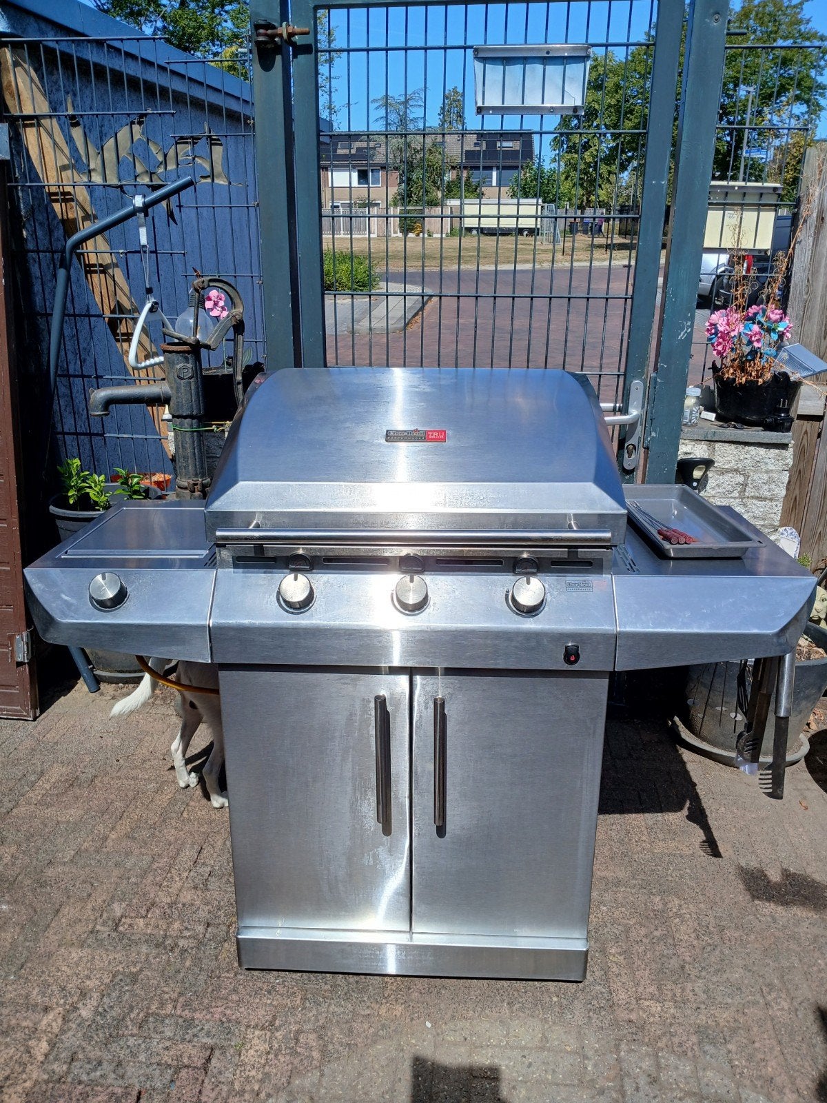 goedwerkende gasbarbecue, Ophalen, Gebruikt