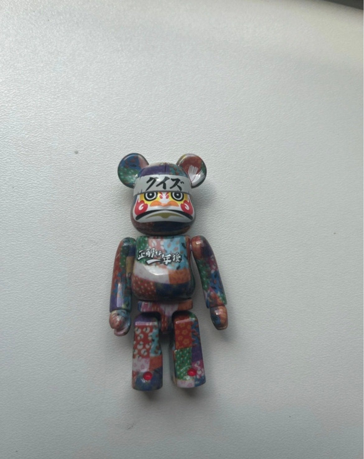 Bearbrick 100% Daruma - Zeldzaam verzamelobject, Ophalen of Verzenden, Zo goed als nieuw
