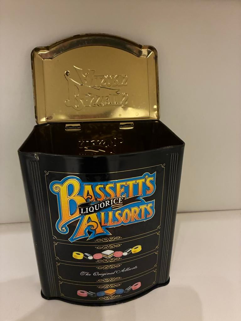 Vintage decoratief Bassett's Liquorice Allsorts Blik, Verzamelen, Blikken, Ophalen of Verzenden, Gebruikt, Koek(jes), Overige merken
