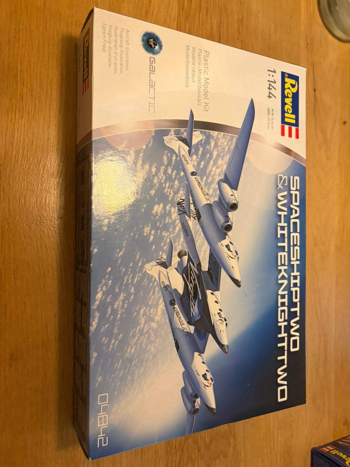 Revell spaceshiptwo & whiteknighttwo 1:144 04842, Hobby en Vrije tijd, Modelbouw | Overige, Ophalen, Zo goed als nieuw, 1:50 tot 1:144