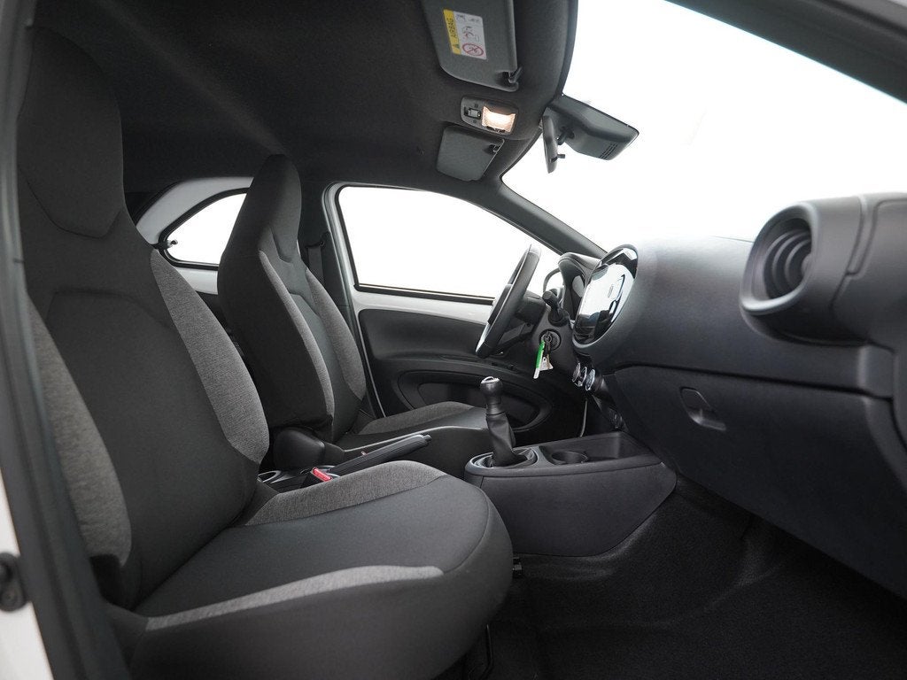 Toyota Aygo X 1.0 VVT-i MT Play | Camera | Apple/Android Car, Auto's, Toyota, 12 maanden, Stof, Gebruikt, 920 kg