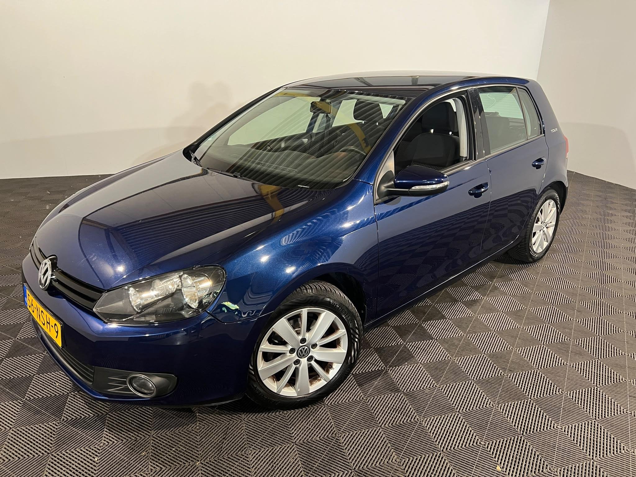 Volkswagen Golf 1.2 TSI Tour II BlueMotion, Auto's, Voorwielaandrijving, Euro 5, Stof, Gebruikt