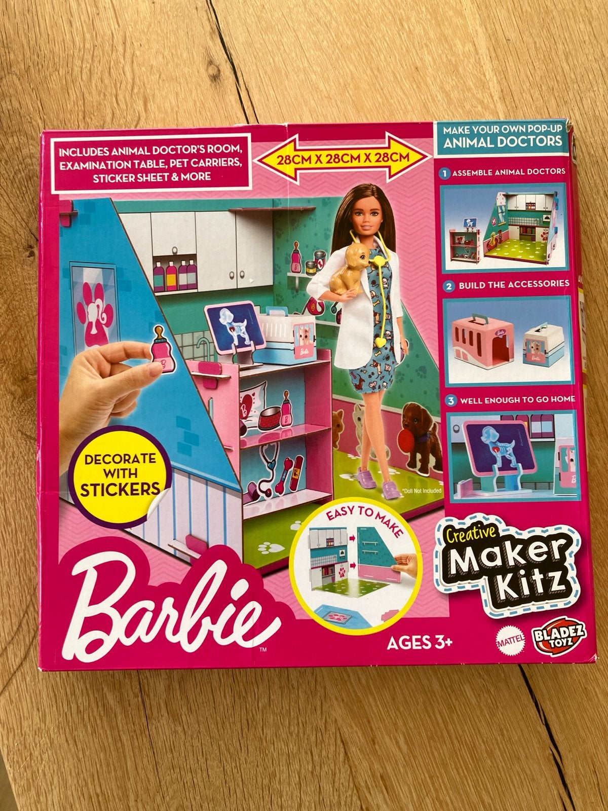 Barbie Creative Maker Kitz Pop-Up Dierenarts Speelset, Ophalen of Verzenden, Nieuw, Barbie