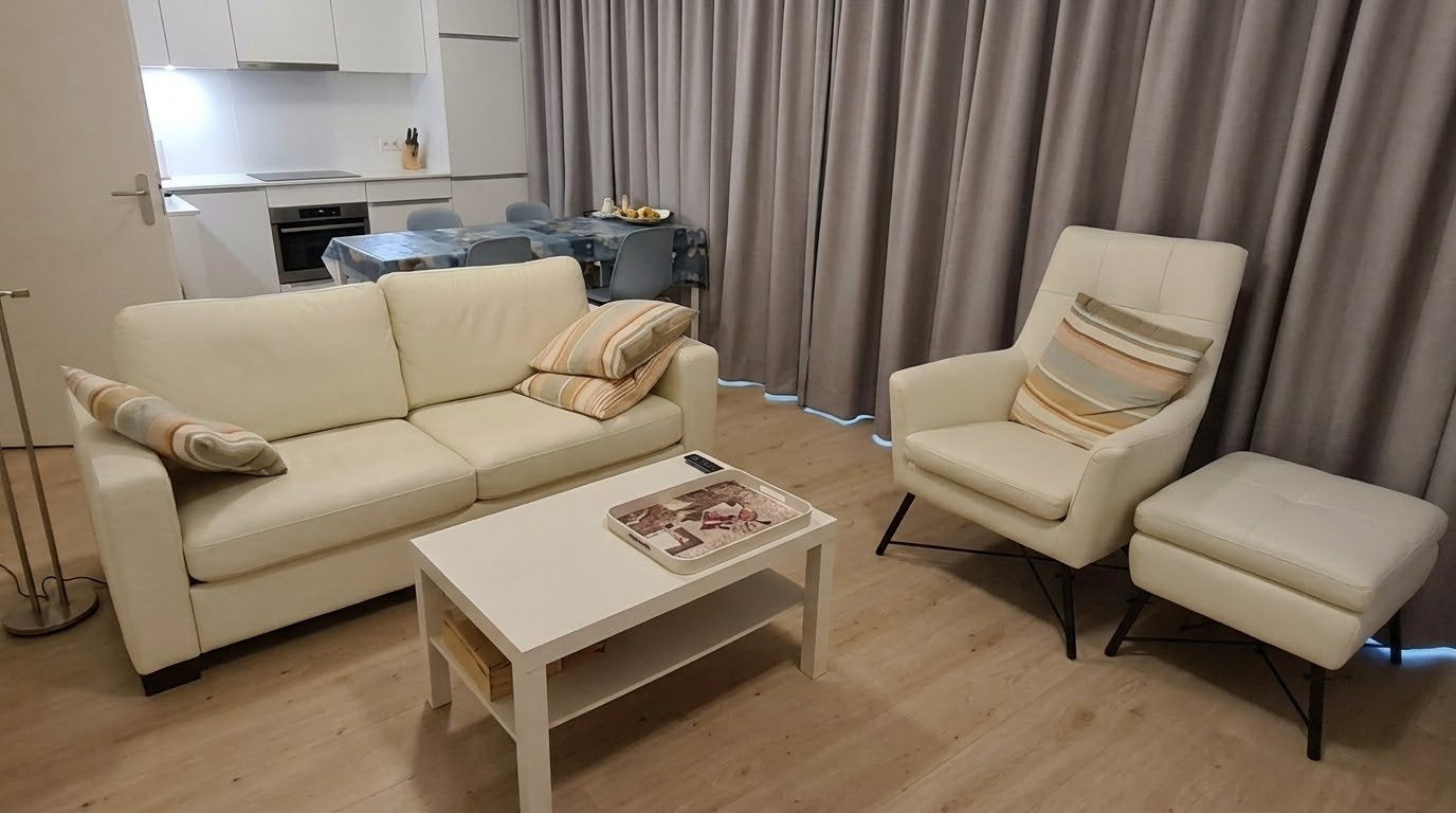 2,5 zits bank, fauteuil en hocker z.g.a.n.Toledo Bianco leer, Ophalen, Zo goed als nieuw, Leer, Modern, Comfortabel