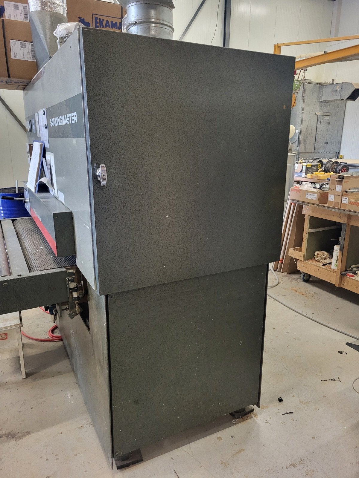 Foto 4 van breedbandschuurmachine 1300mm incl. 26 banden