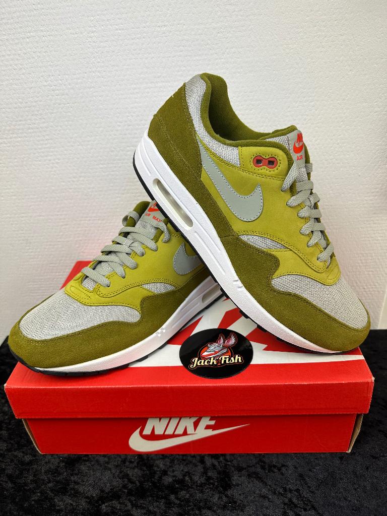 Nike Air Max 1 Curry Pack Olive - size 45, Nike air max, Overige kleuren, Nieuw, Ophalen of Verzenden
