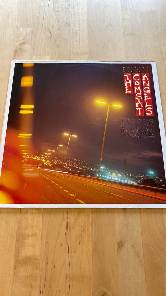 Vinyl lp the Comsat Angels - Waiting for a miracle, Ophalen of Verzenden, Zo goed als nieuw, 12 inch, Poprock