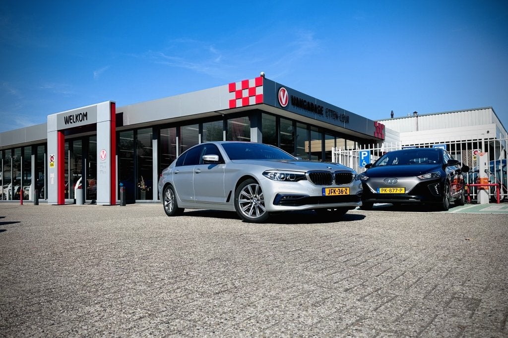 BMW 5 Serie 520i High Executive Sport Line | CLIMA | STOELVE, Achterwielaandrijving, Gebruikt, Euro 6, 4 cilinders