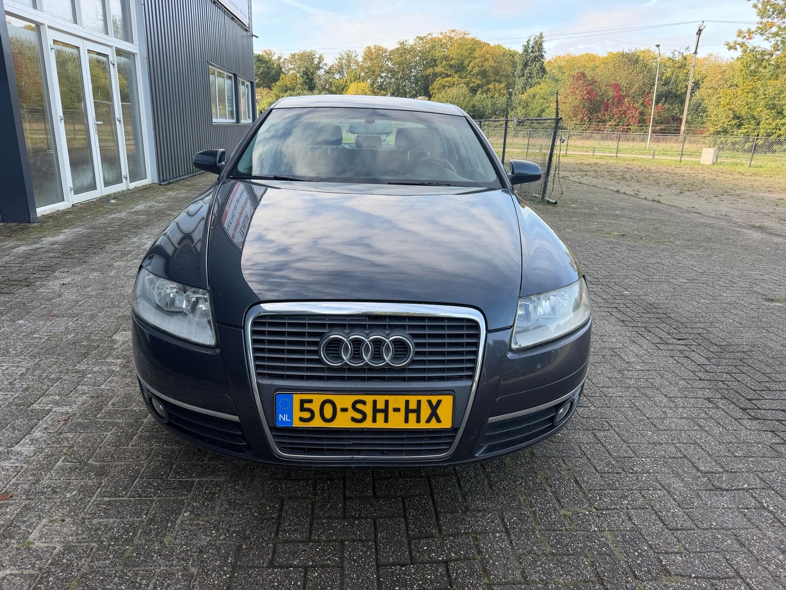 Audi A6 2.4 V6 130KW Multitronic 2006 Grijs nette auto, Voorwielaandrijving, Stof, 1800 kg, Zwart