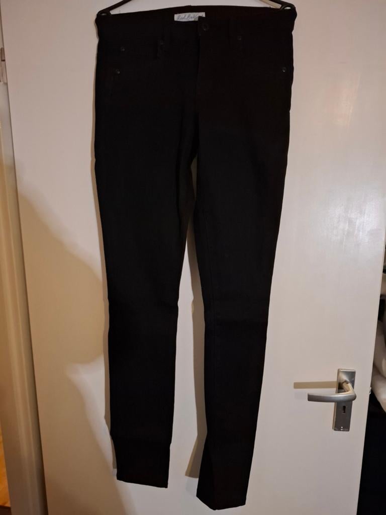 Red Button Zwarte Jeans - Maat 36, Kleding | Dames, Spijkerbroeken en Jeans, Zwart, Ophalen of Verzenden, Zo goed als nieuw, W28 - W29 (confectie 36)