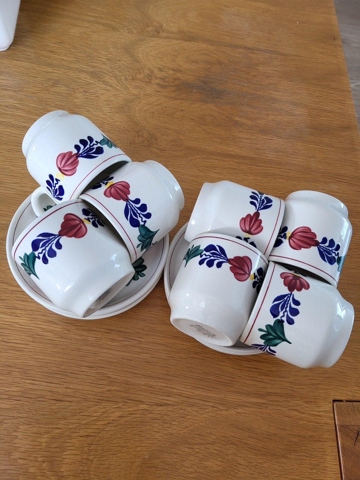 Boerenbont Boch. kop en schotel 7 stuks.  € 20,-, Ophalen, Zo goed als nieuw, Aardewerk, Kop(pen) en/of Schotel(s)