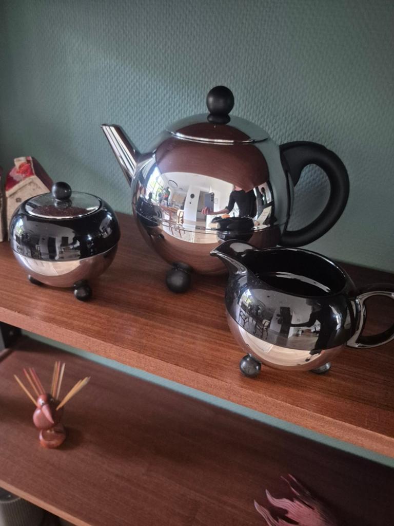 Pracht theepot, melkkannetje en Suikerpot van bredemeijer, Ophalen of Verzenden, Porselein, Overige stijlen, Overige typen