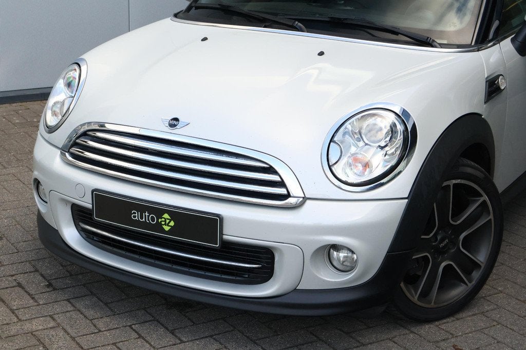 Mini Mini Roadster 1.6 Cooper Chili / Stoelverwarming / PDC, Voorwielaandrijving, Euro 5, Gebruikt, Zwart