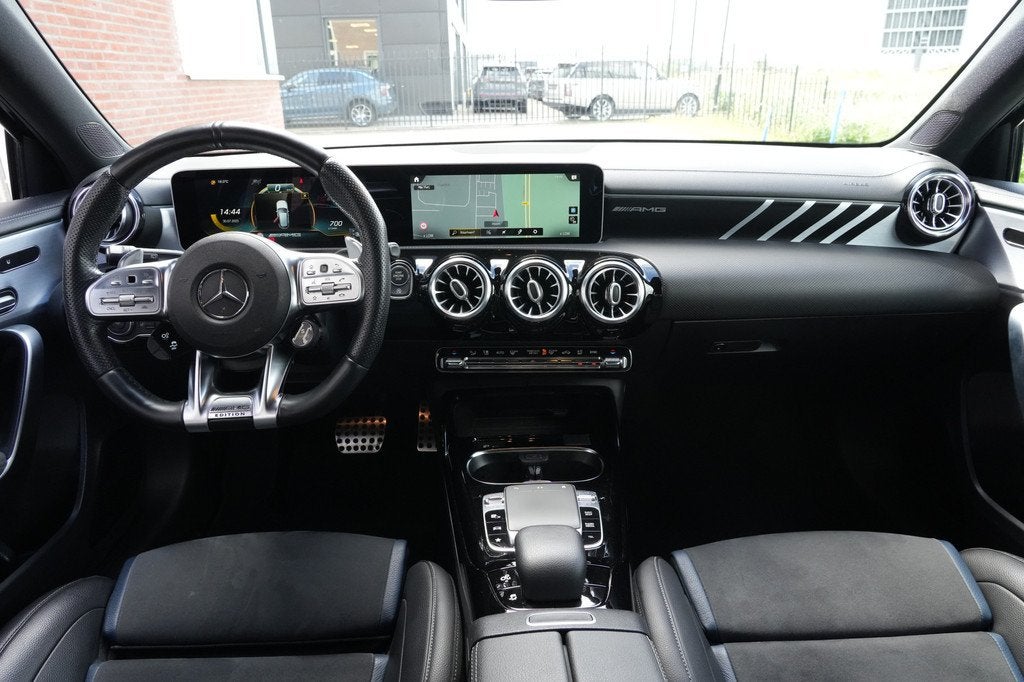 Mercedes-Benz A-Klasse AMG 35 4MATIC EDITION 1 306pk Stoelve, Automaat, Gebruikt, 4 cilinders, 2000 kg