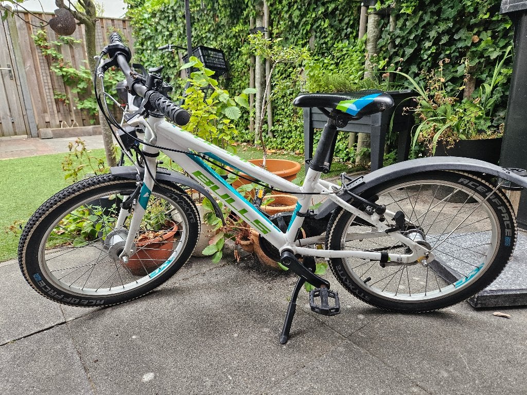 Jongenfiets 20 inch, terugtraprem en handrem, Fietsen en Brommers, Ophalen, Terugtraprem, Gebruikt, Bulls