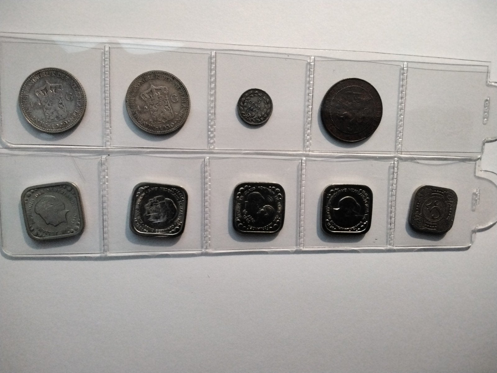 verschillende munten 2,5 cent -5 cent  en 1/2 gulden, Ophalen, Koningin Juliana