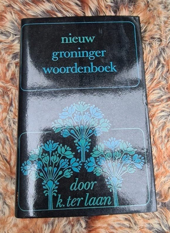 Nieuw Groninger Woordenboek door K. ter Laan, Ophalen, Zo goed als nieuw, Overige uitgevers, Latijn