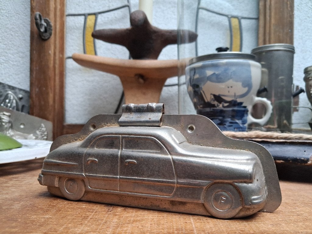 nostalgische oude chocoladevorm auto / oldtimer, Ophalen