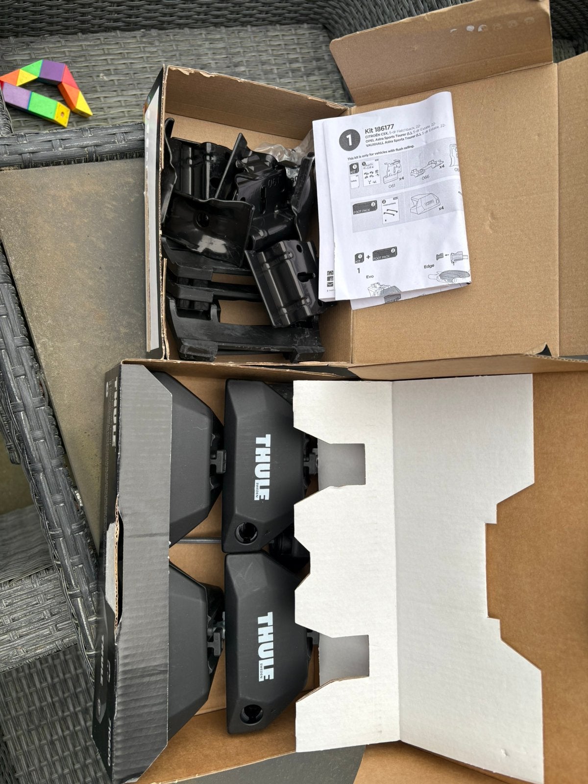 Nieuwe complete Thule dakdragerset–Origineel–Nooit gebruikt, Auto diversen, Dakdragers, Ophalen, Zo goed als nieuw